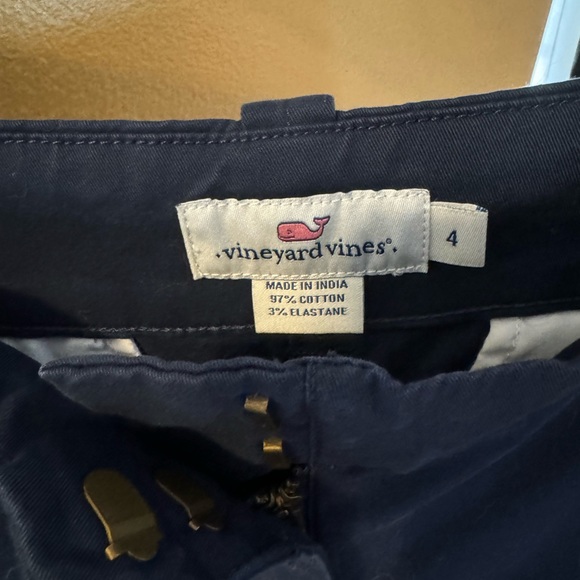 Vineyard Vines Navy Shorts Size - 4 - Picture 3 of 5